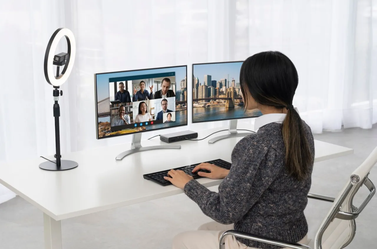 Discount Kensington L1000 Bicolor Ring Light with Webcam Mount